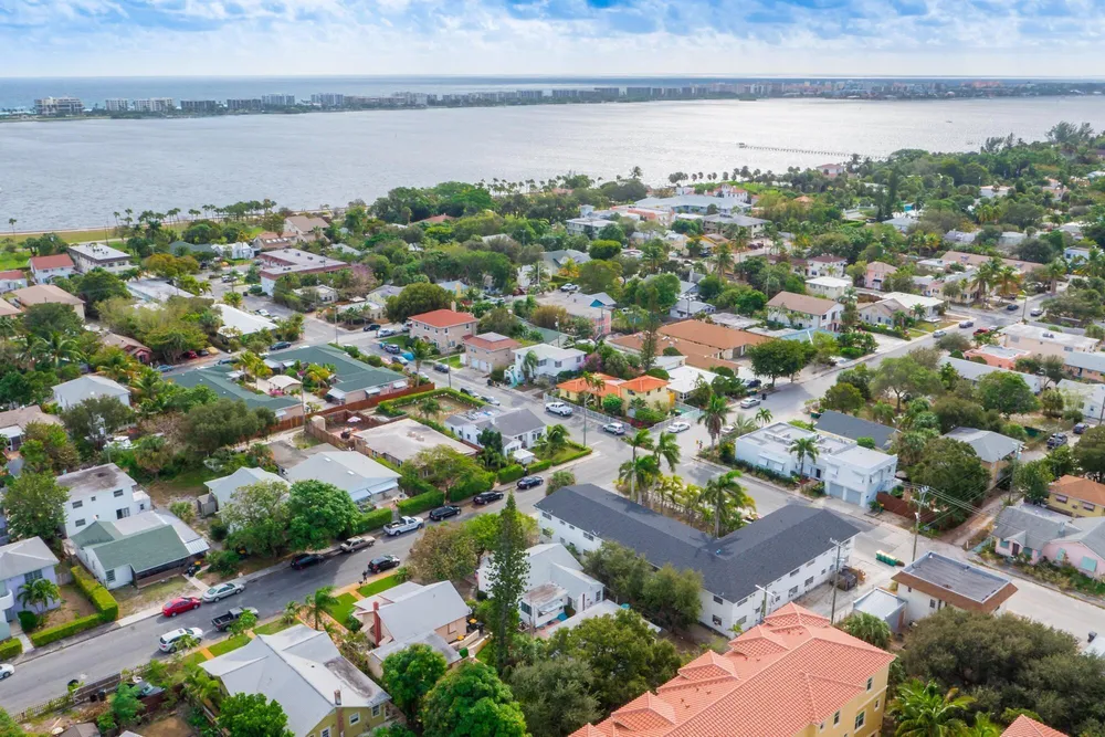 221 S Ocean Breeze, Lake Worth Beach, FL 33460