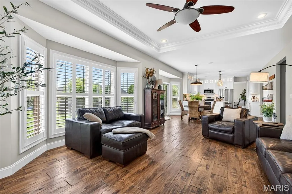 124 Central Park Ave, Wentzville, MO 63385