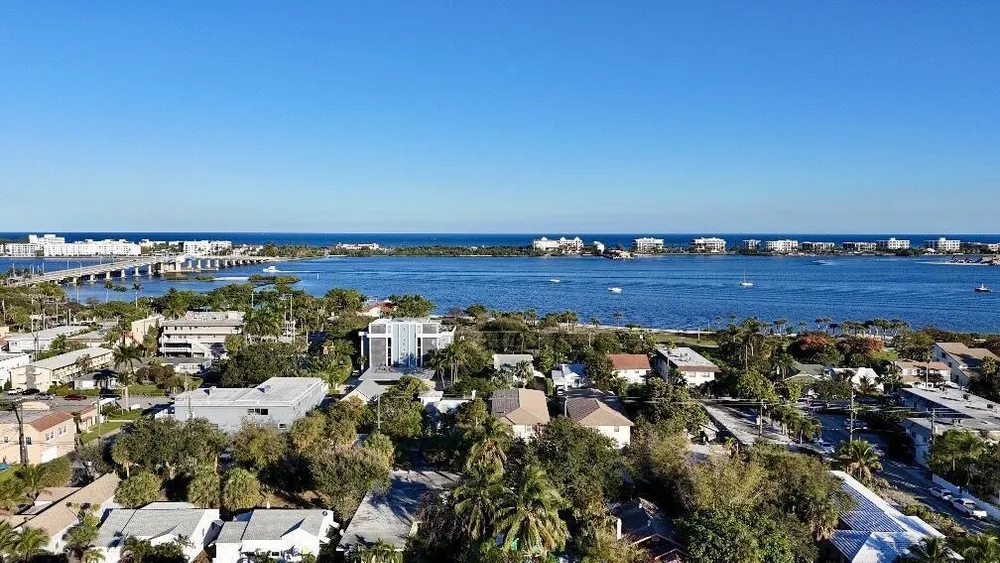 221 S Ocean Breeze, Lake Worth Beach, FL 33460