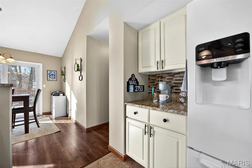 2753 Red Cedar Parc Dr S, O Fallon, MO 63368