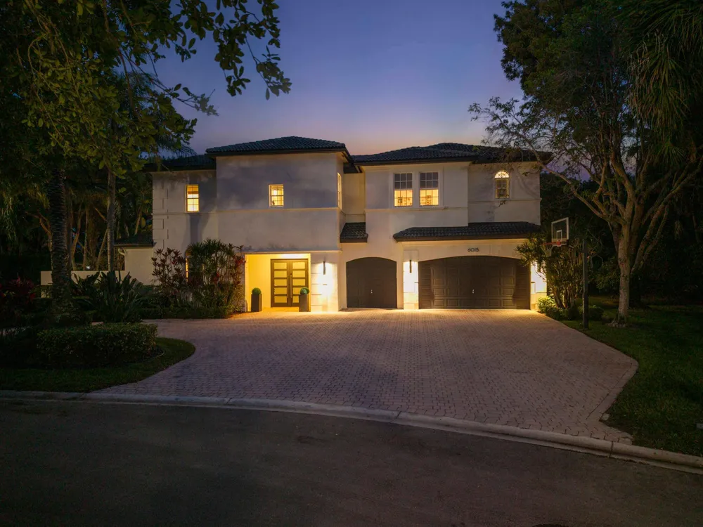 6015 Pinewood Ave, Parkland, FL 33067