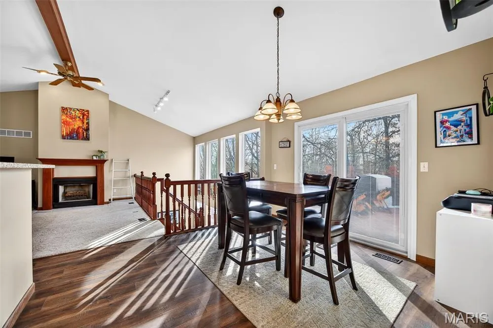 2753 Red Cedar Parc Dr S, O Fallon, MO 63368