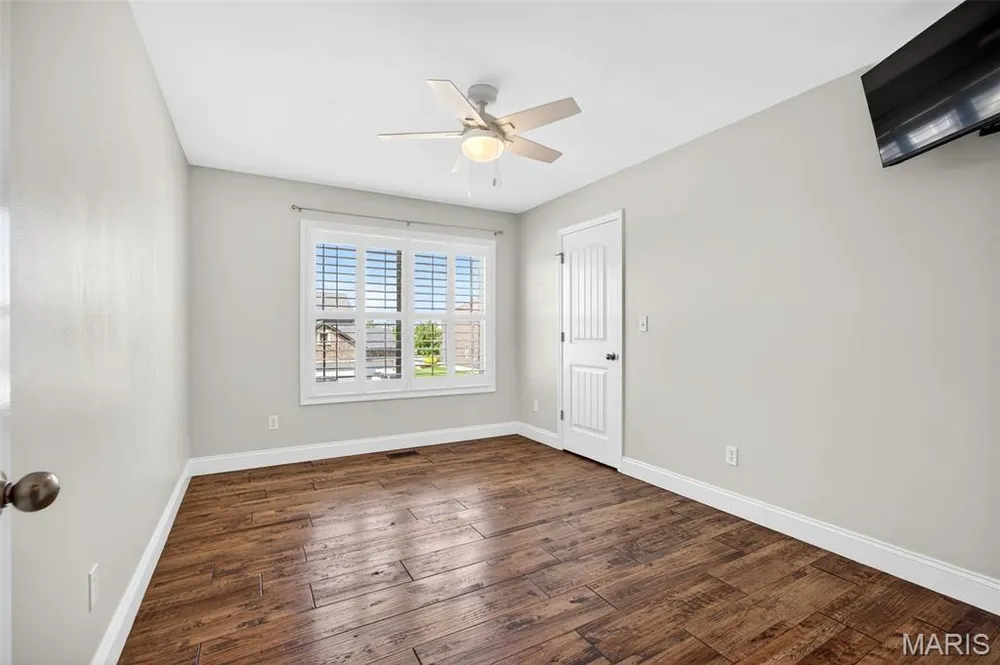 124 Central Park Ave, Wentzville, MO 63385