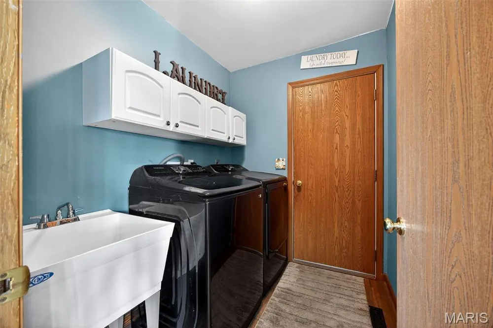2753 Red Cedar Parc Dr S, O Fallon, MO 63368