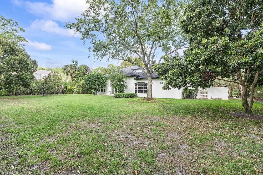 6015 Pinewood Ave, Parkland, FL 33067