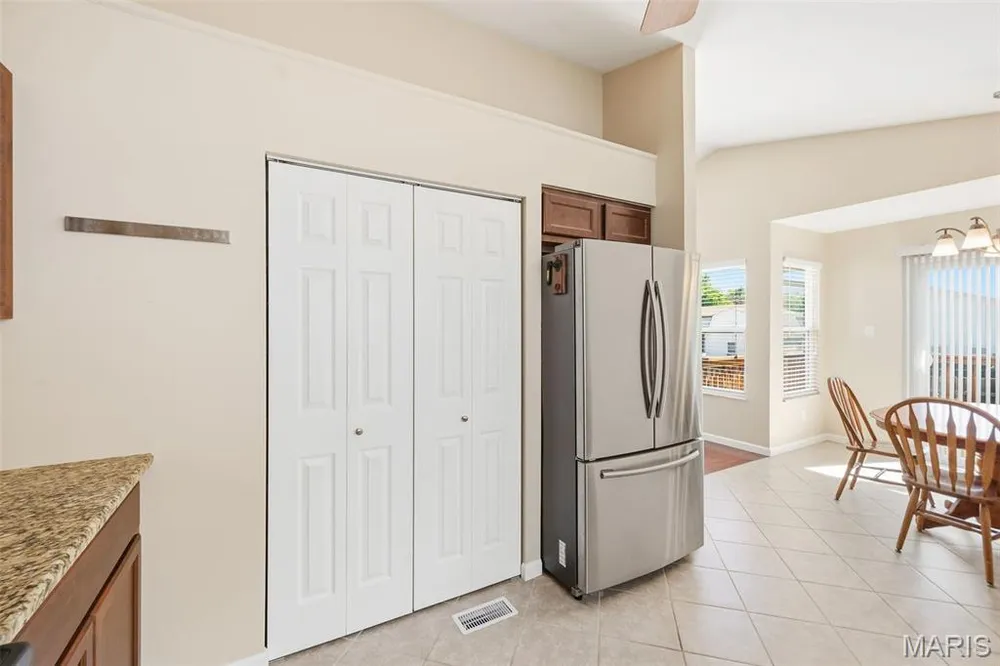 1145 Claycrest Circle, St Charles, MO 63304
