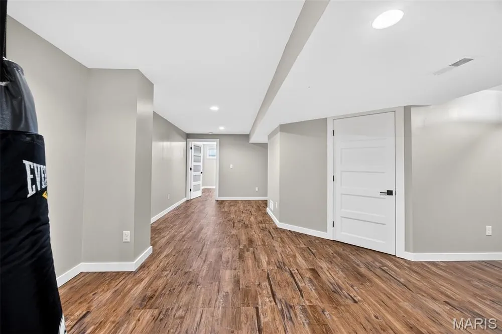124 Central Park Ave, Wentzville, MO 63385