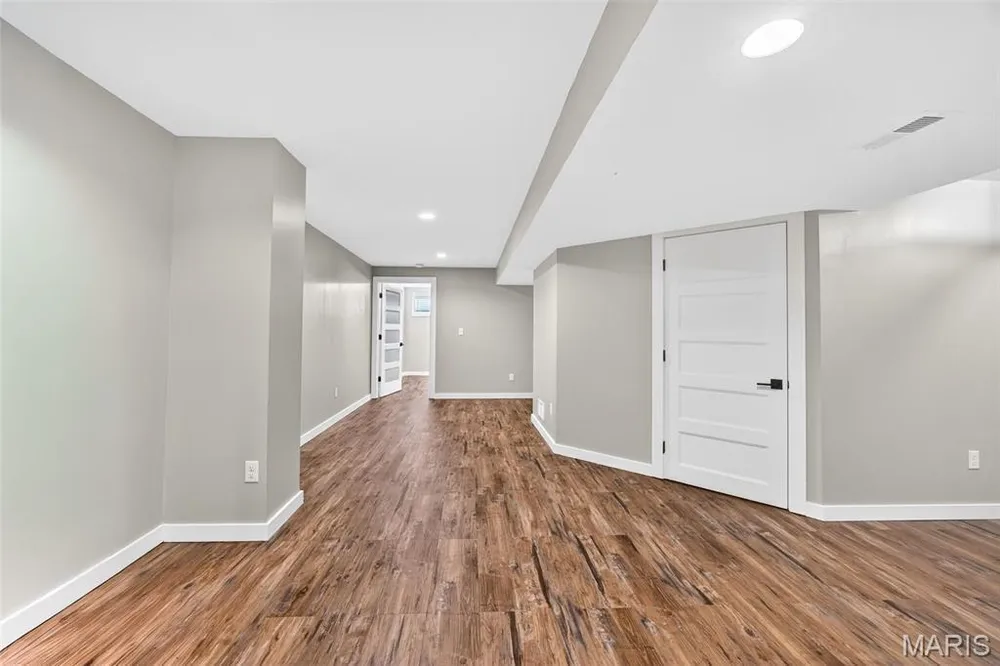 124 Central Park Ave, Wentzville, MO 63385