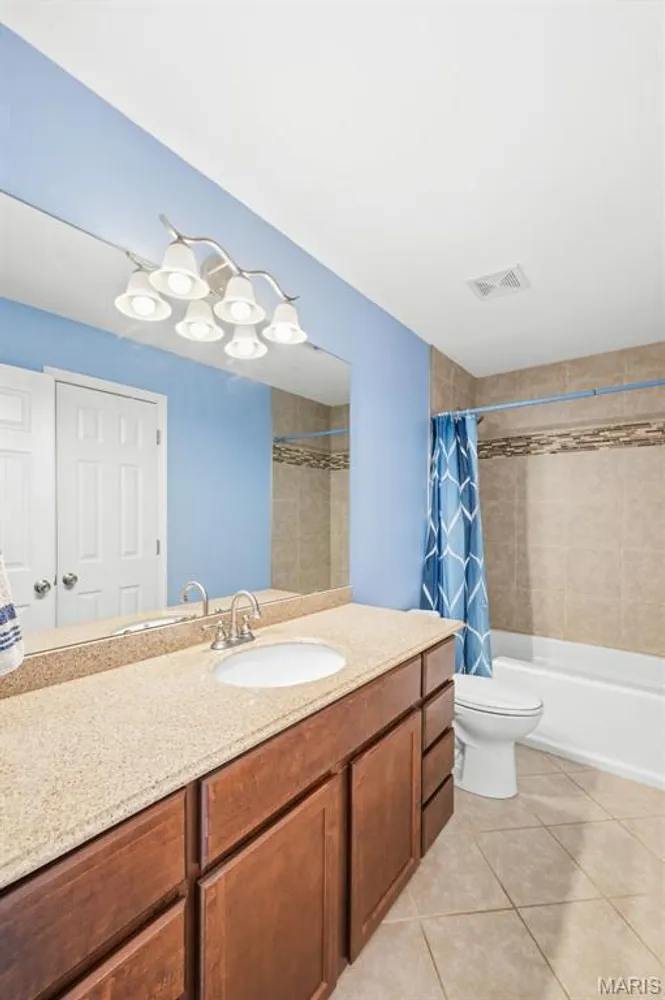 1145 Claycrest Circle, St Charles, MO 63304