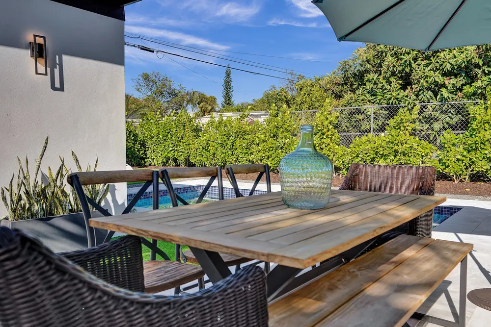 225 NE 10th St, Delray Beach, FL 33444