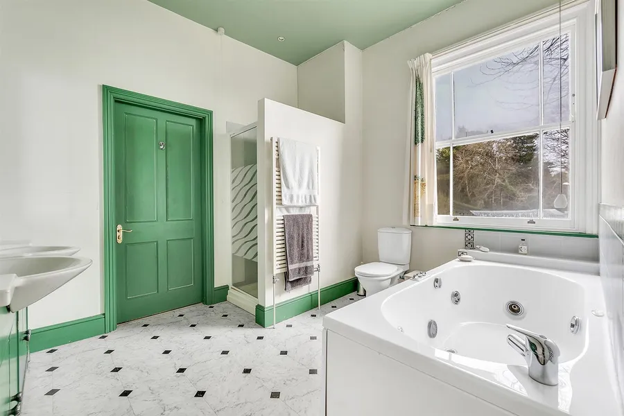Property Image 11