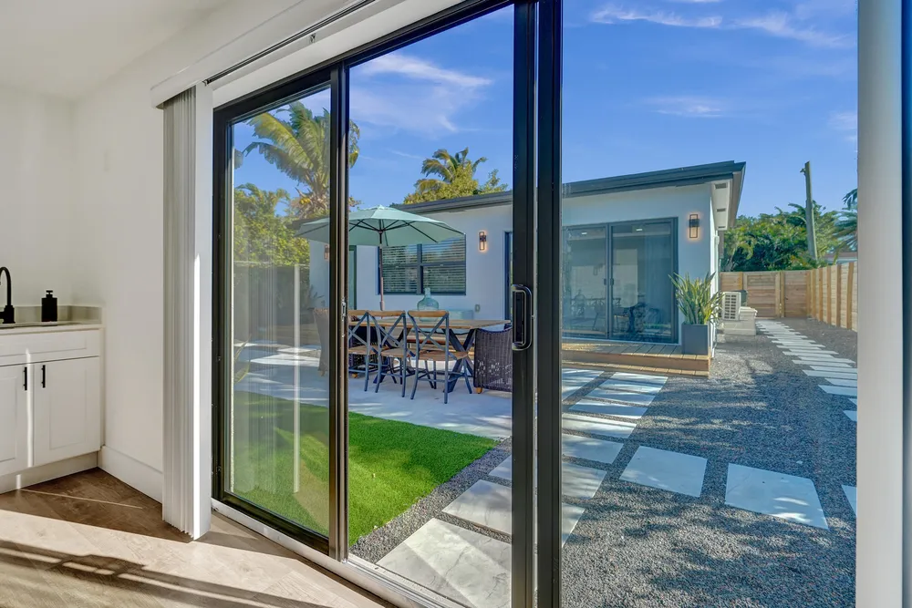 225 NE 10th St, Delray Beach, FL 33444
