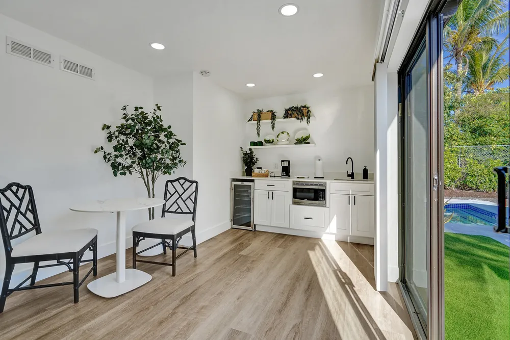 225 NE 10th St, Delray Beach, FL 33444