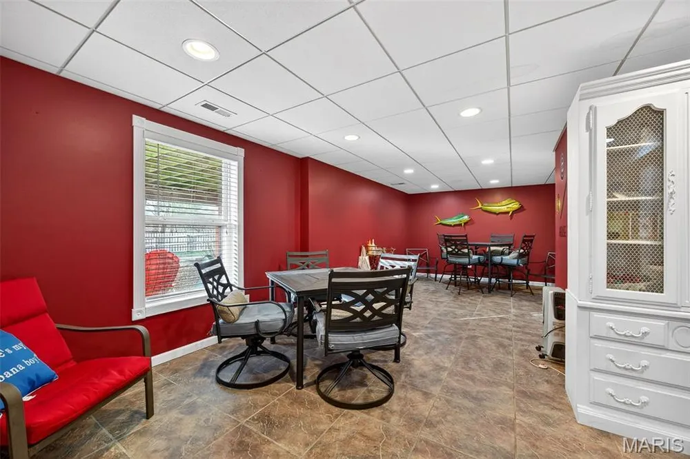 2753 Red Cedar Parc Dr S, O Fallon, MO 63368