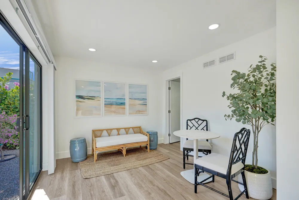 225 NE 10th St, Delray Beach, FL 33444