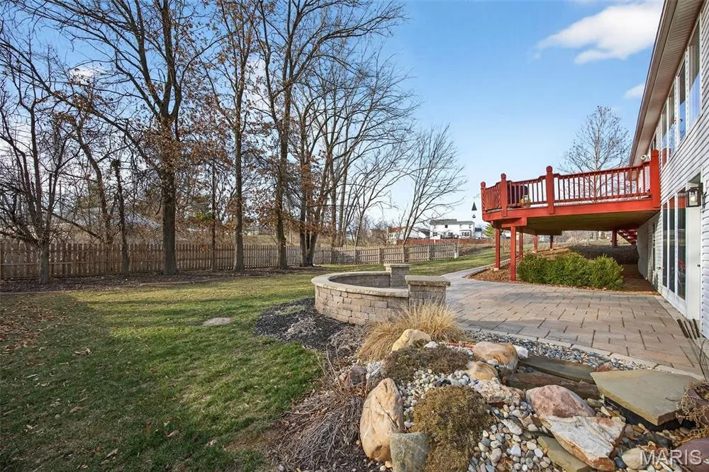 2753 Red Cedar Parc Dr S, O Fallon, MO 63368