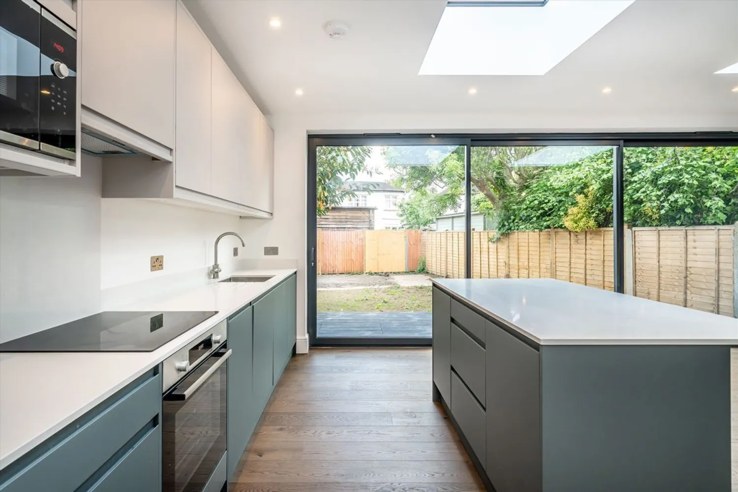 Cranmer Road, Hampton, TW12 photo 5