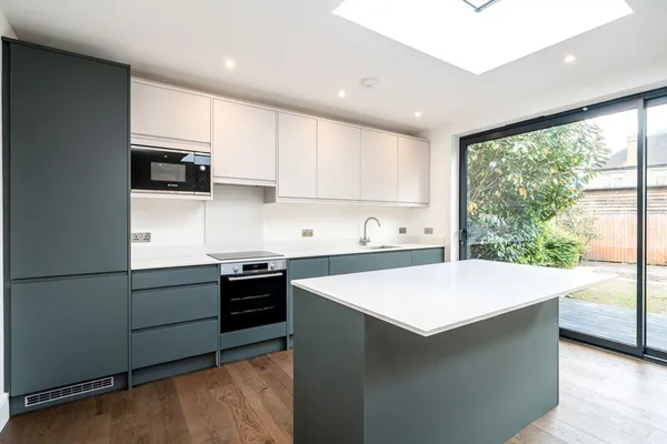 Cranmer Road, Hampton, TW12 photo 6