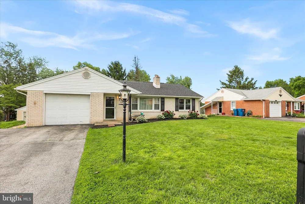 3966 Bahn Ave, York, PA 17408