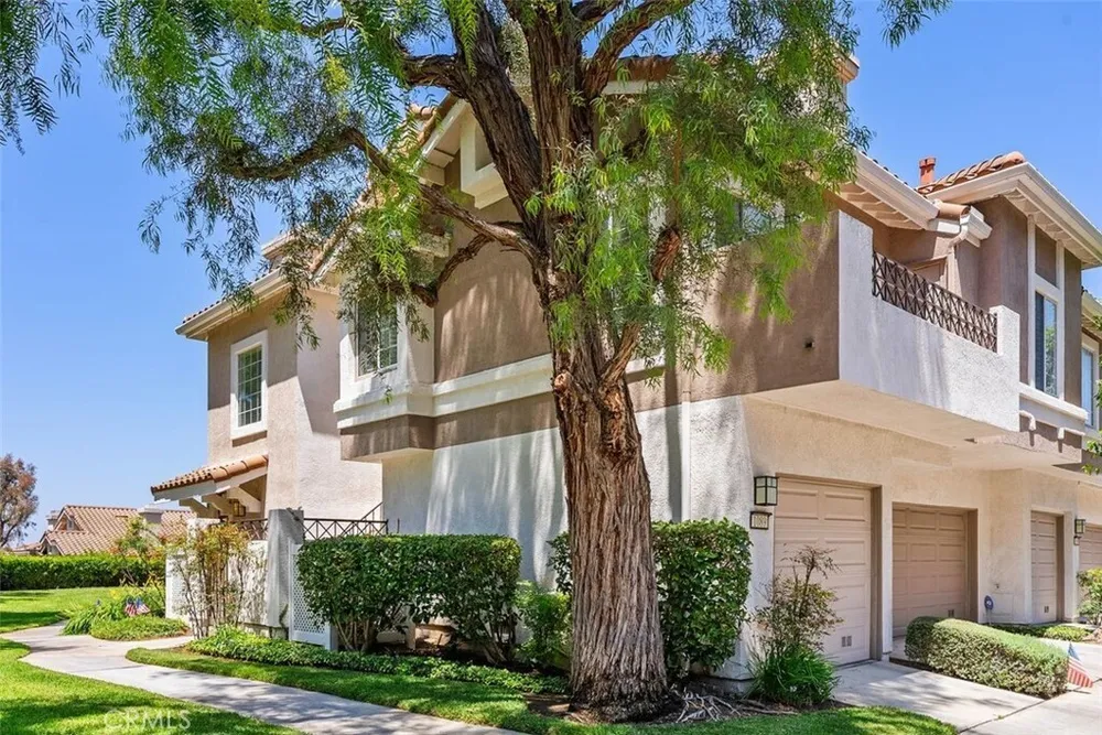 1089 S Daybreak Ct, Anaheim, CA 92808