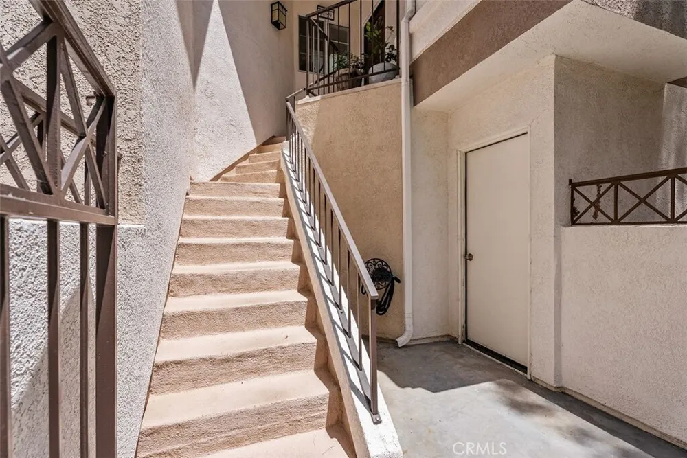 1089 S Daybreak Ct, Anaheim, CA 92808
