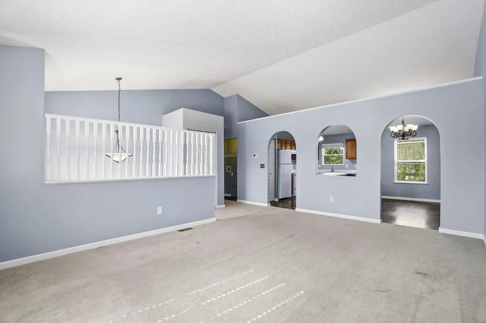 5855 Canal Bridge Dr, Canal Winchester, OH 43110