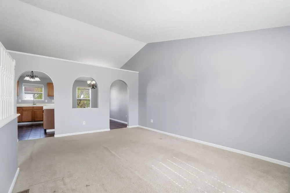 5855 Canal Bridge Dr, Canal Winchester, OH 43110