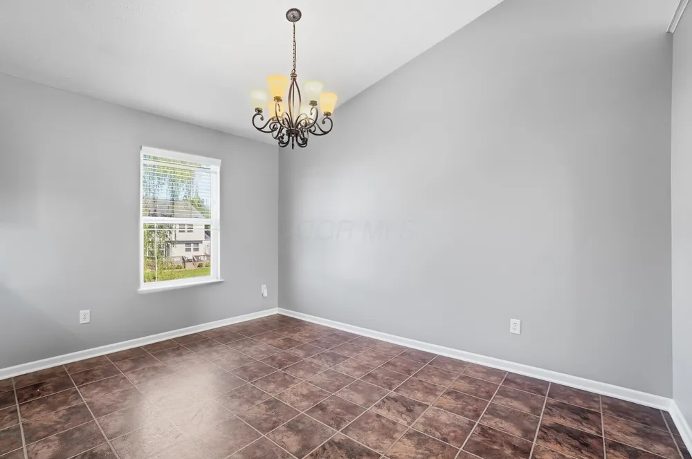 5855 Canal Bridge Dr, Canal Winchester, OH 43110