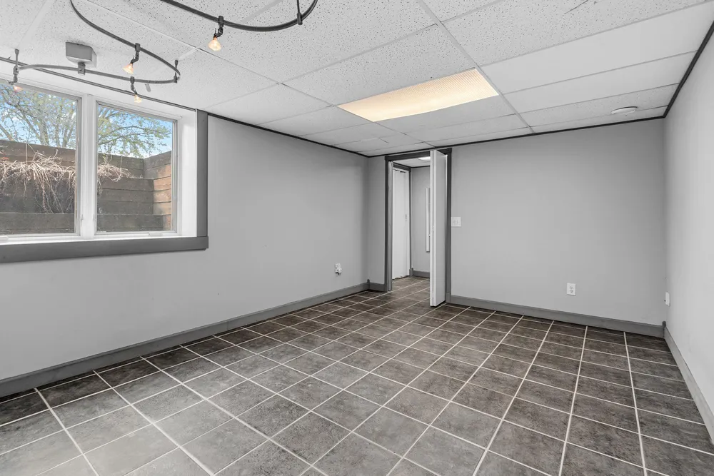 2017 Beacon St, Saint Paul, MN 55113