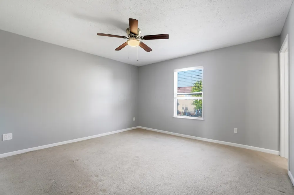 5855 Canal Bridge Dr, Canal Winchester, OH 43110
