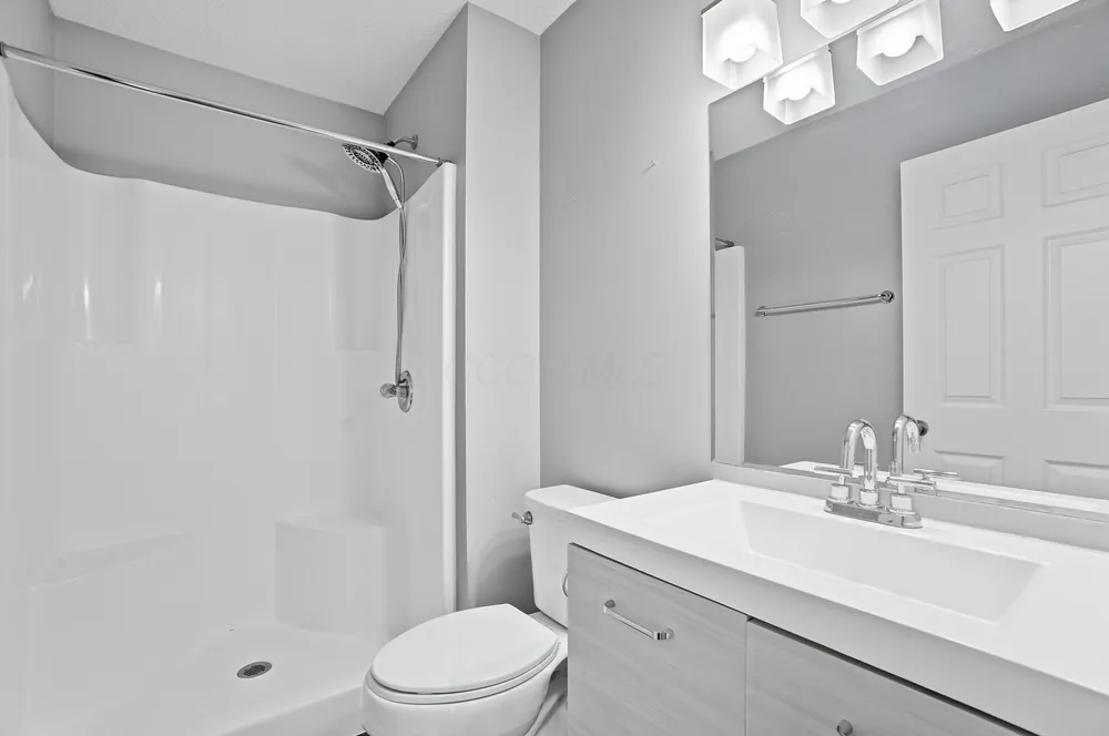 5855 Canal Bridge Dr, Canal Winchester, OH 43110