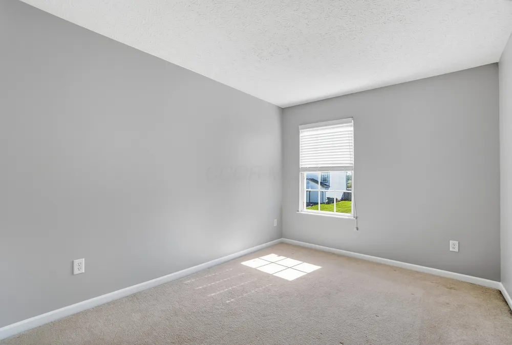 5855 Canal Bridge Dr, Canal Winchester, OH 43110