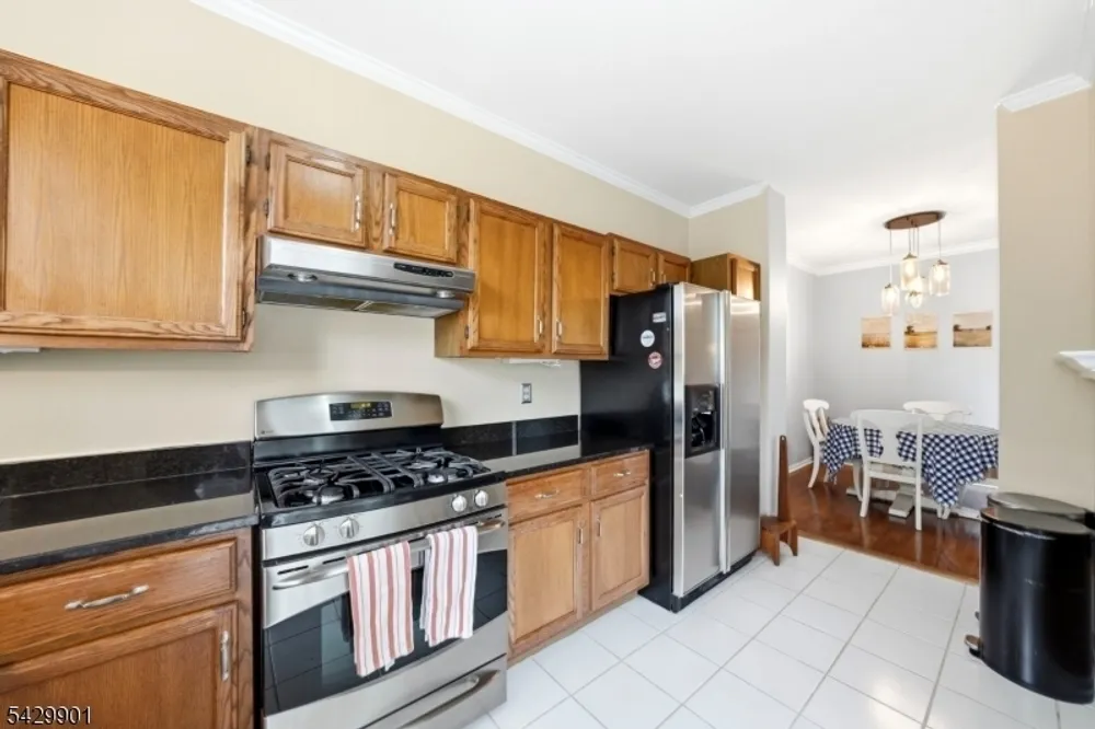 7 Witherspoon Ct, Morristown, NJ 07960