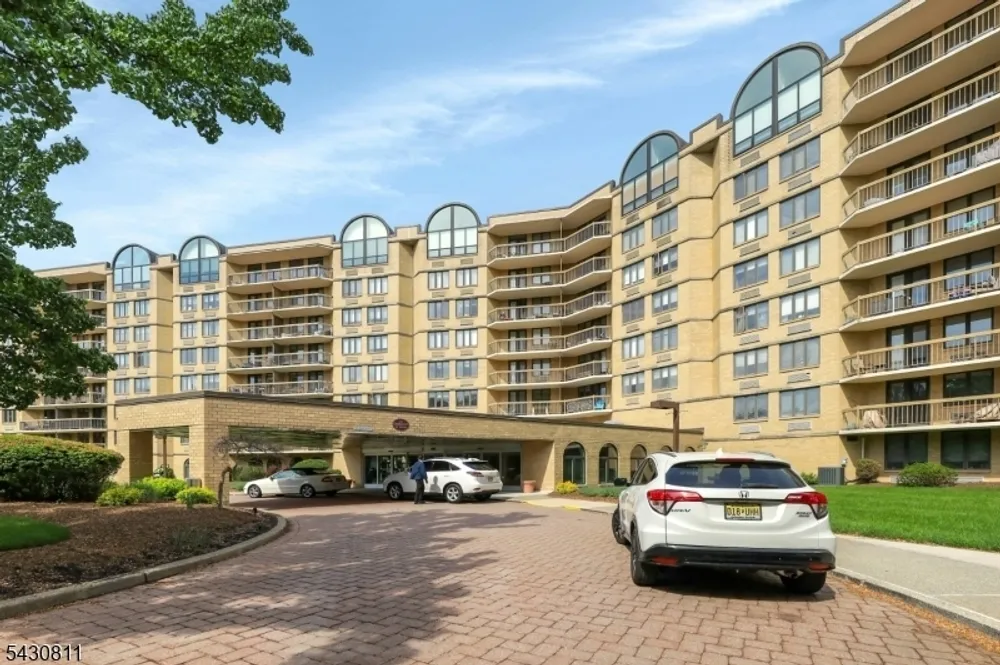 10 Smith Manor Blvd, West Orange, NJ 07052