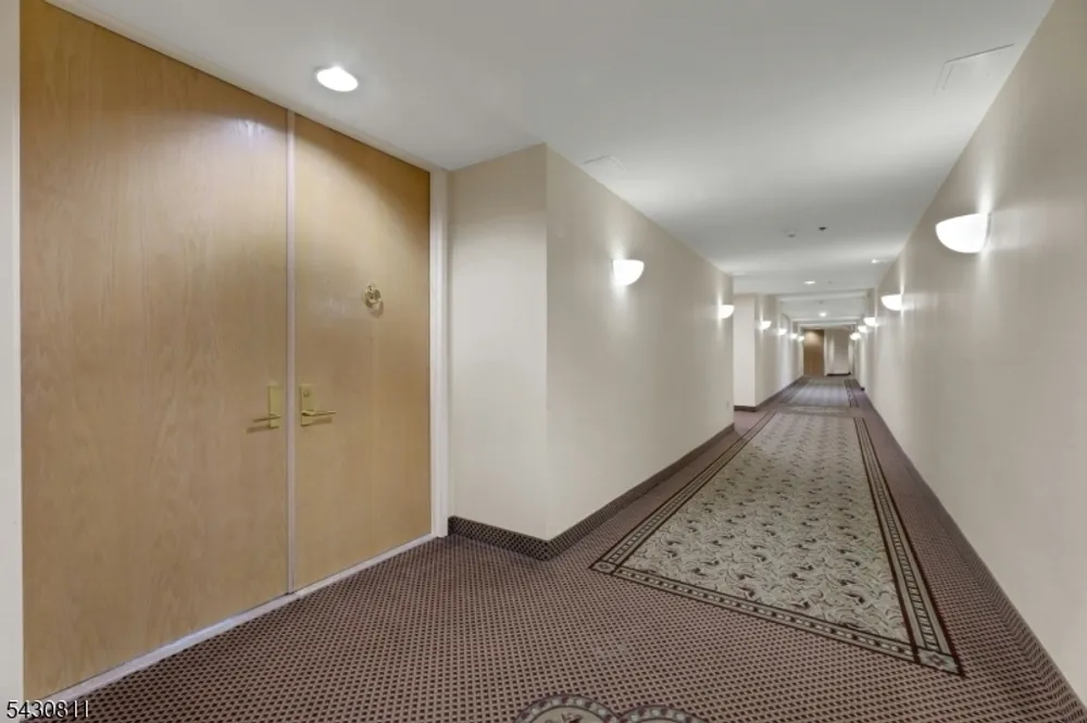 10 Smith Manor Blvd, West Orange, NJ 07052