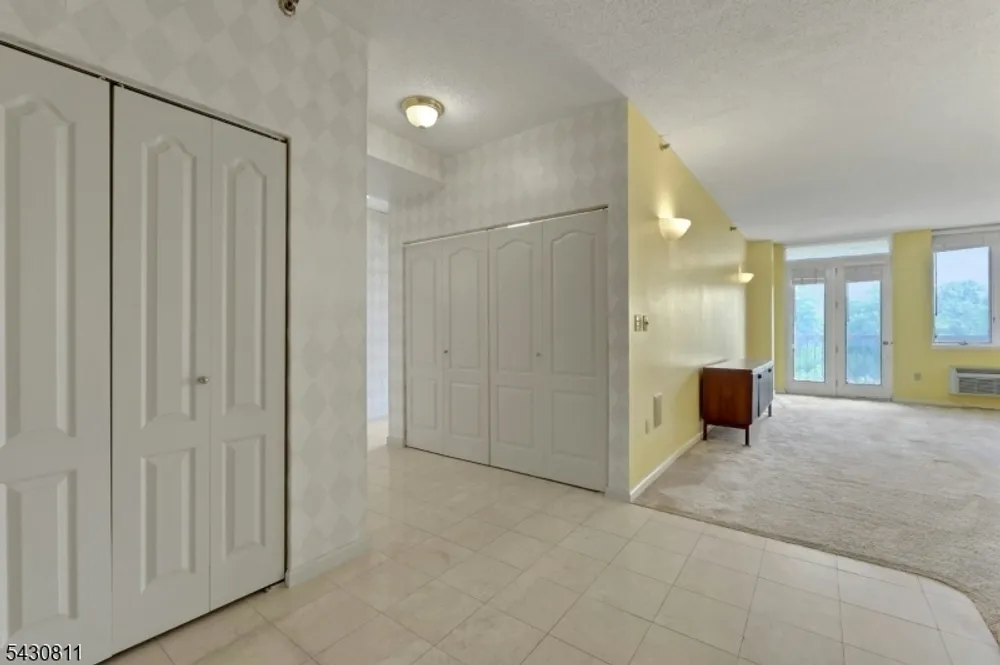 10 Smith Manor Blvd, West Orange, NJ 07052