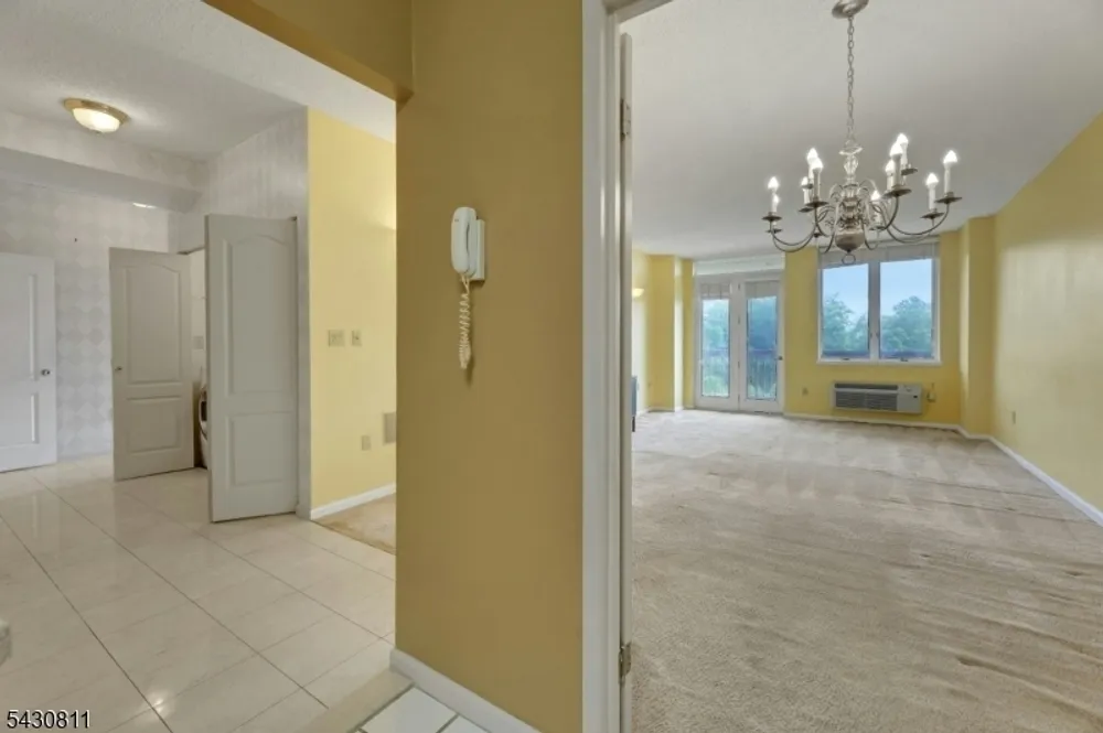 10 Smith Manor Blvd, West Orange, NJ 07052