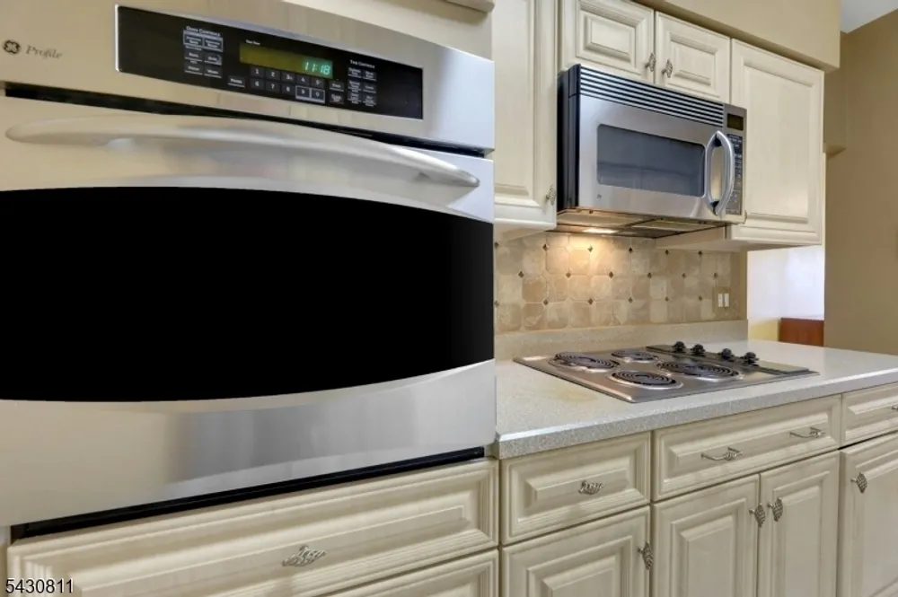 10 Smith Manor Blvd, West Orange, NJ 07052