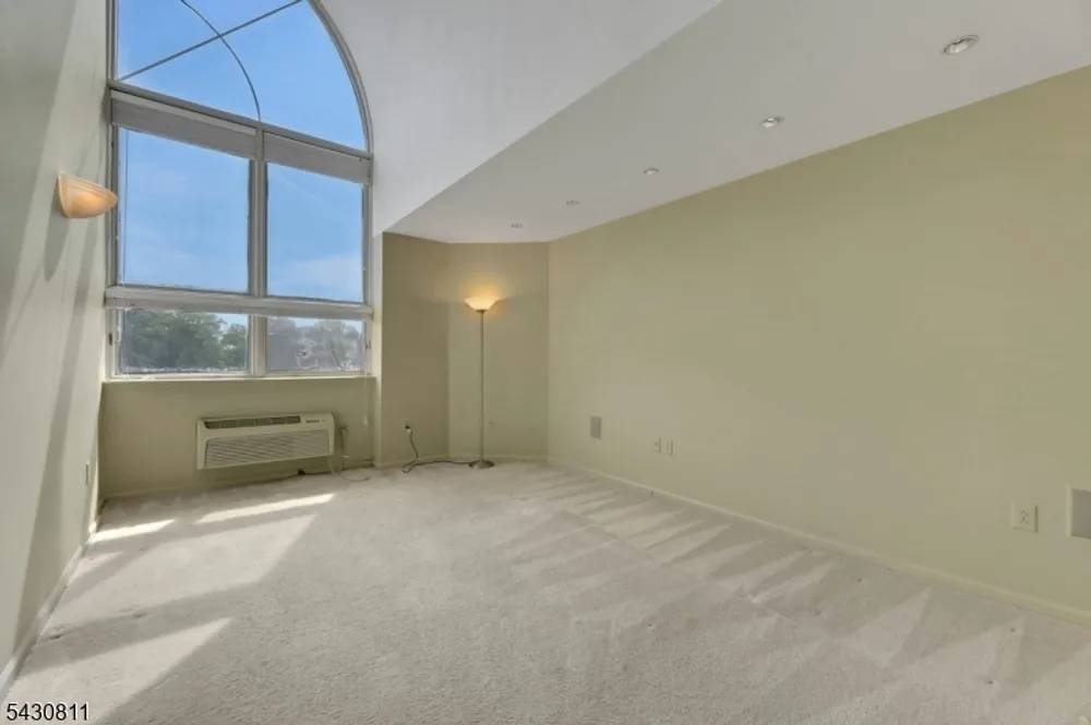 10 Smith Manor Blvd, West Orange, NJ 07052
