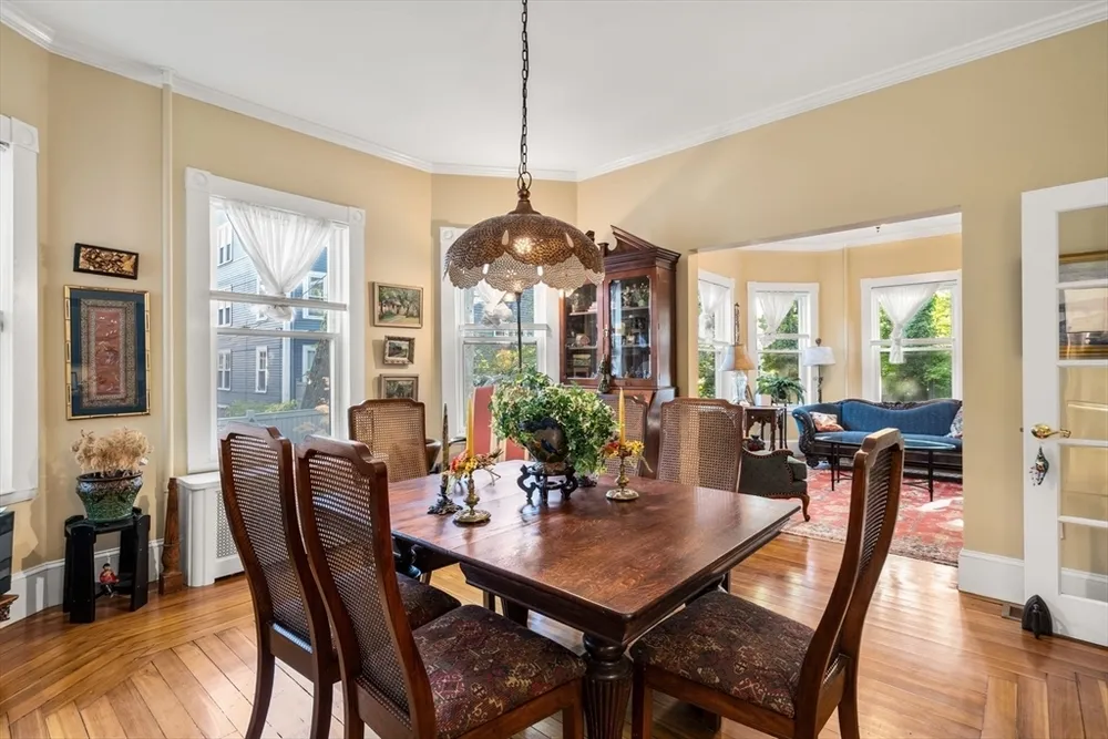 59 Ellery St, Cambridge, MA 02138
