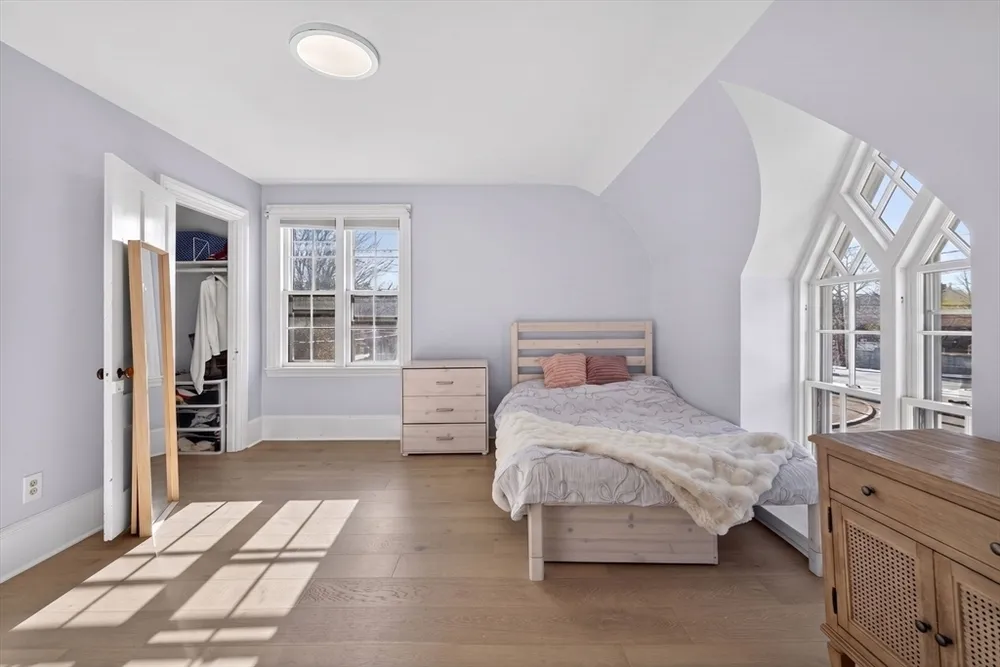 171A Lowell Ave, Newton, MA 02460