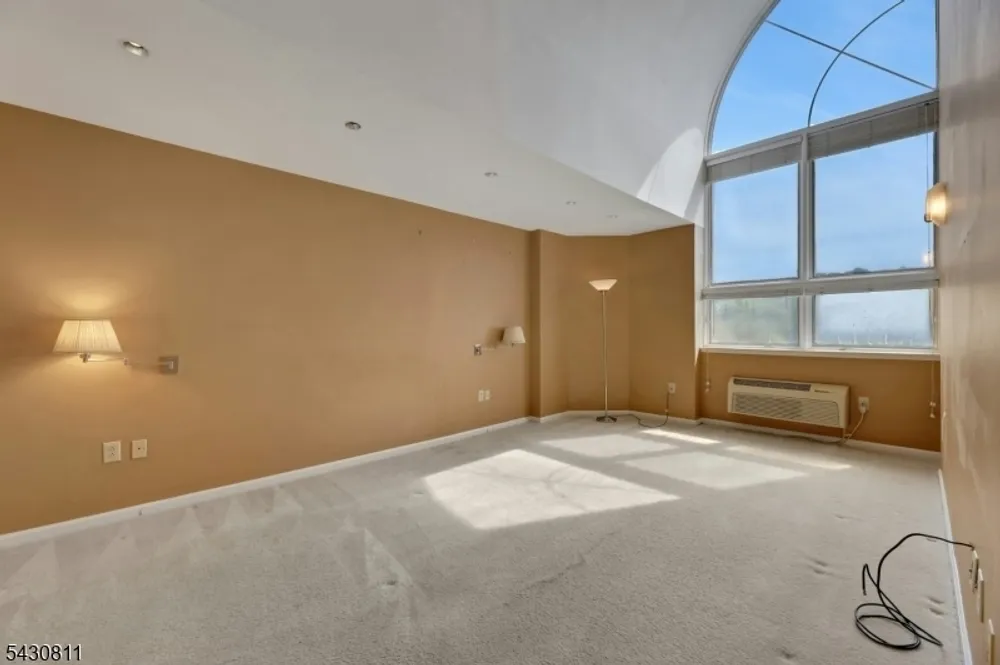 10 Smith Manor Blvd, West Orange, NJ 07052