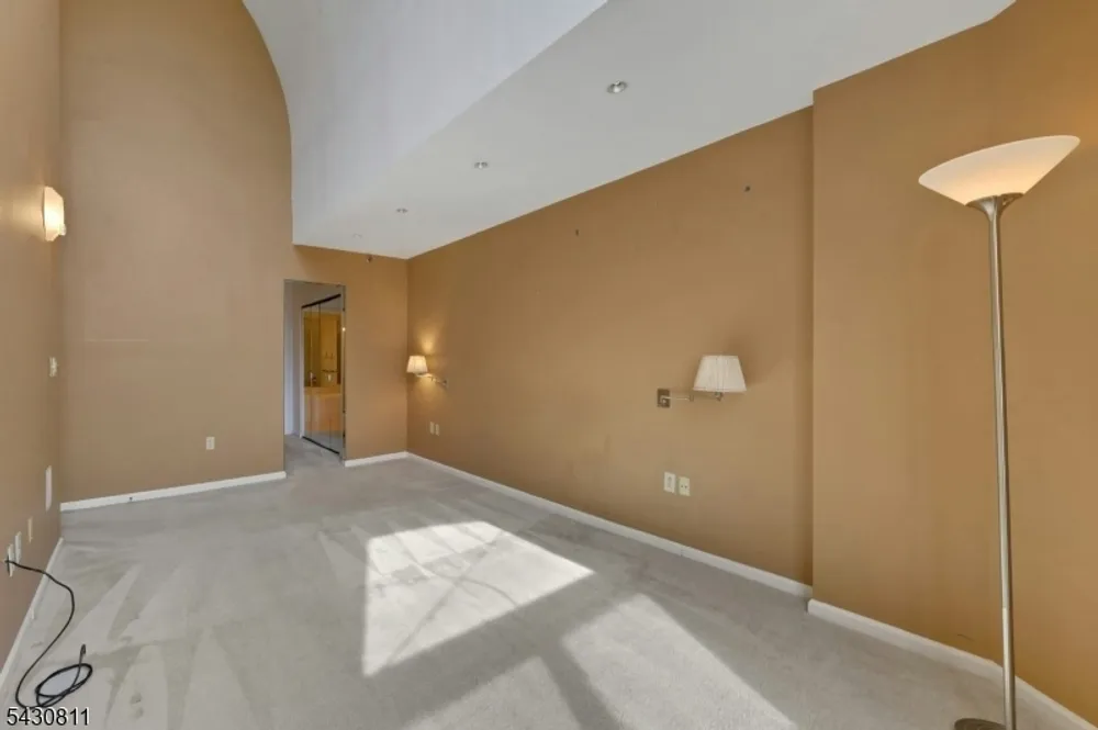 10 Smith Manor Blvd, West Orange, NJ 07052