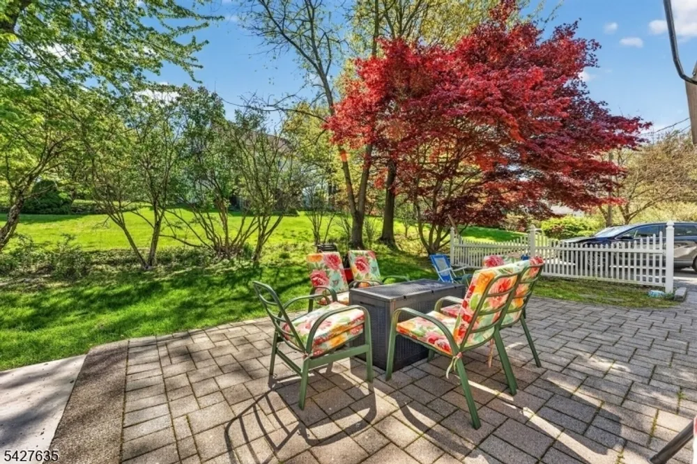 271 E Mount Pleasant Ave, Livingston, NJ 07039