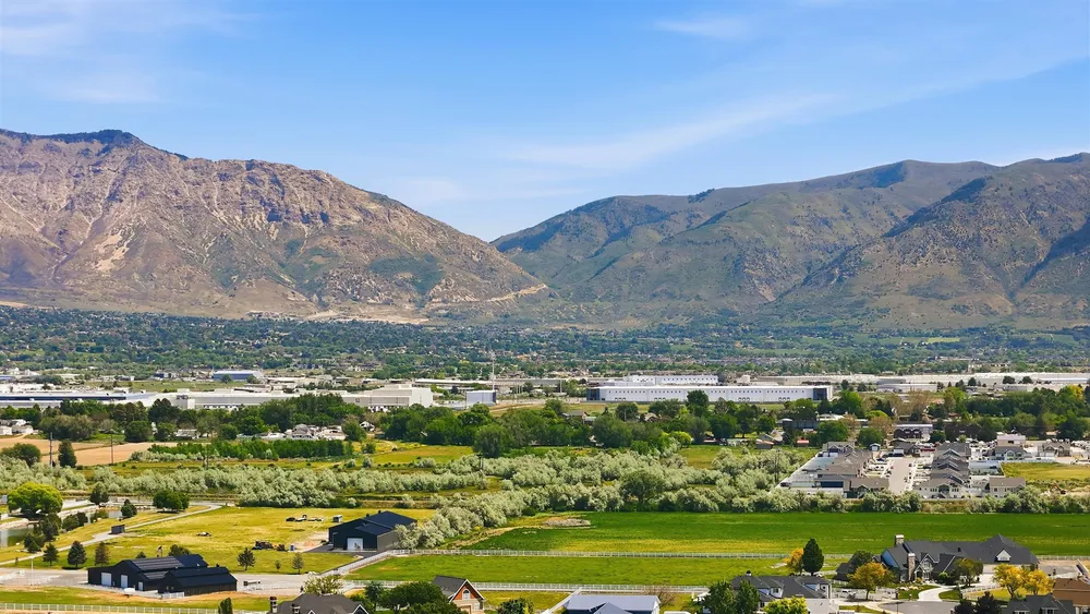 2766 W 2125 N, Plain City, UT 84404