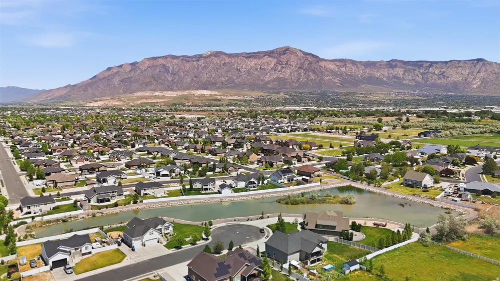 2766 W 2125 N, Plain City, UT 84404