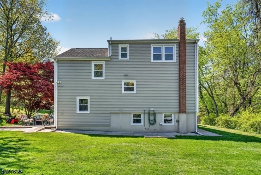 271 E Mount Pleasant Ave, Livingston, NJ 07039