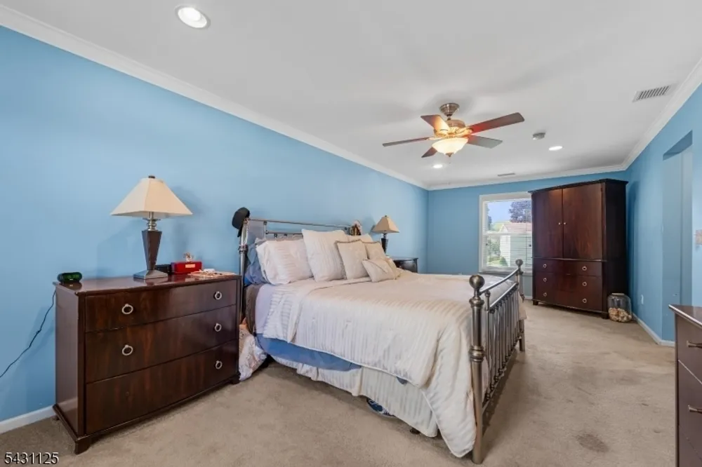 31 Fox Hill Rd, Fairfield, NJ 07004