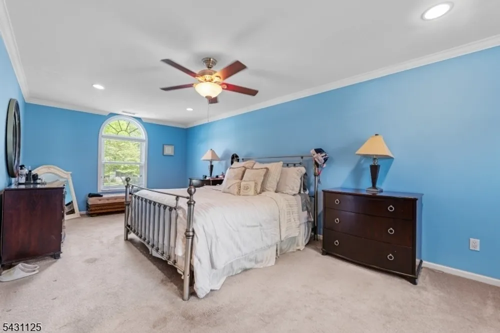 31 Fox Hill Rd, Fairfield, NJ 07004