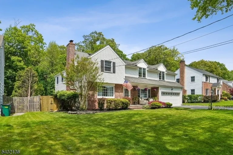 22 Homestead Terrace, Scotch Plains, NJ 07076